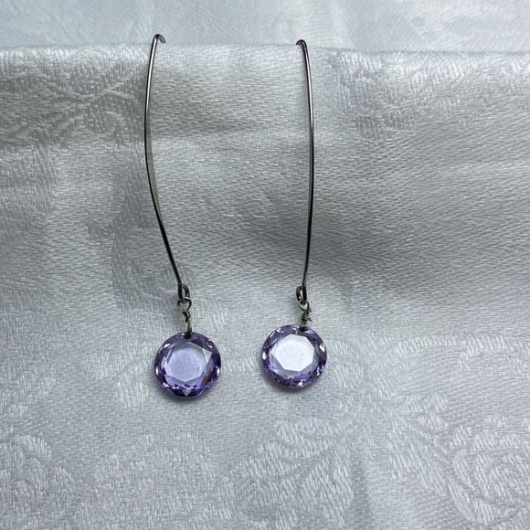 Purple Faceted Crystal Dramatic Line Silver Tone Dangling Drop Comet Earrings - Picture 6 of 8